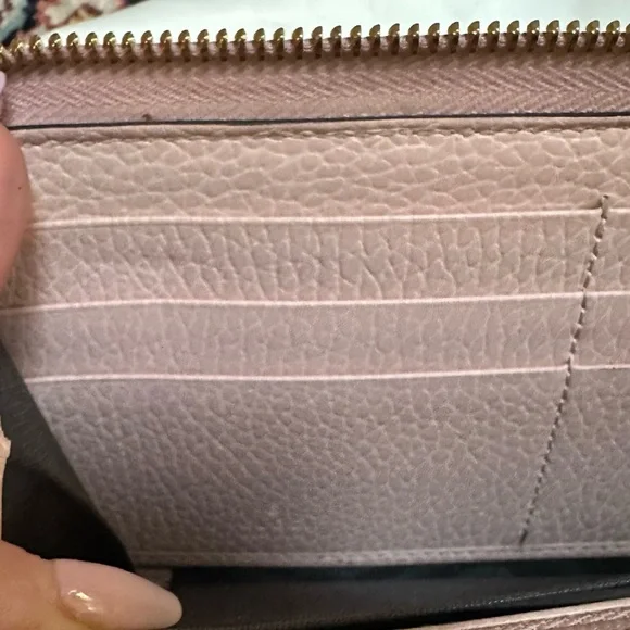 Gucci Marmont Zip Around Continental Wallet in light pink - Picture 12 of 12